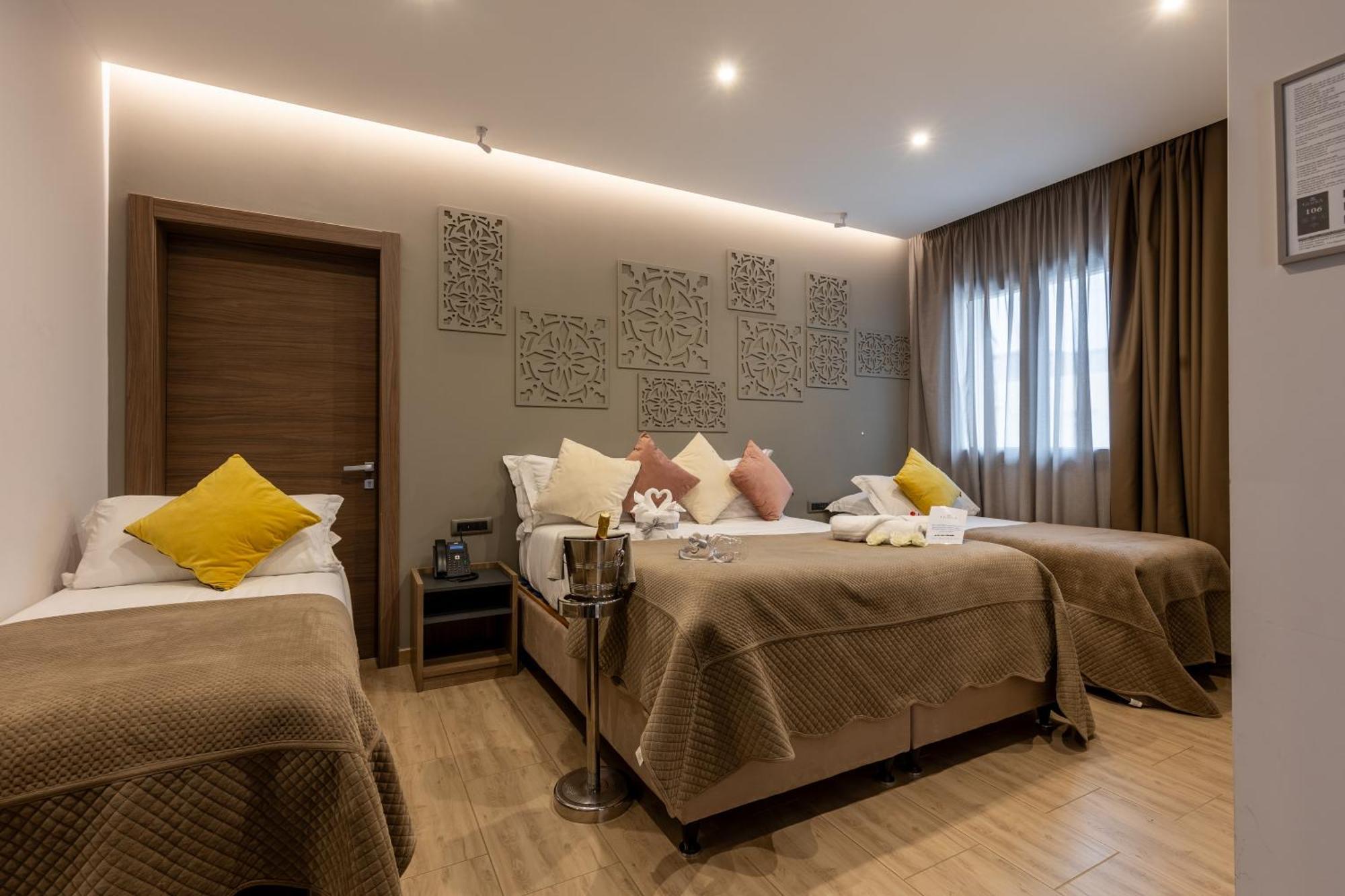 Giafra Luxury Rooms Agrigento Bagian luar foto